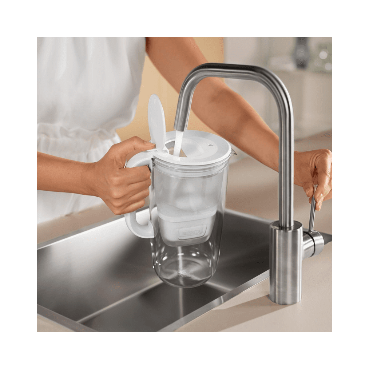 Brita Carafe Filtrante en Verre 2.5L 1050449 - Brita